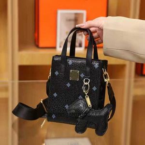 Stuff Sacks Lady Cross Body Designer Rivet Crobody Bucket Bag Bandjes Vrouwen Handtassen Portemonnee Roman Stud Nappa Chain Schouder Handtas Schapenvacht Leer T