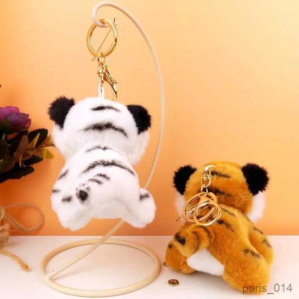 Animaux en peluche 11CM porte-clés en peluche tigre forêt Animal cadeau de vacances sac à dos pendentif en peluche Animal tigre poupée Zoo Souvenir