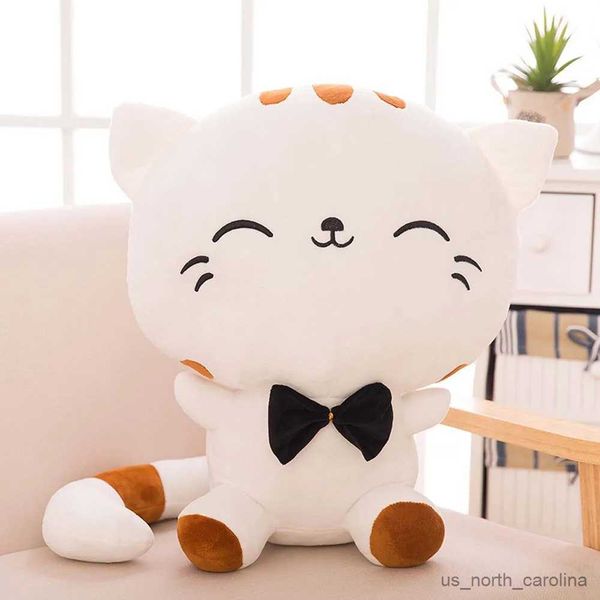 Animaux en peluche en peluche 20 cm pour enfants mignon grand visage nœud papillon chat en peluche poupée apaisante poupée bébé préféré anniversaire noël R231110