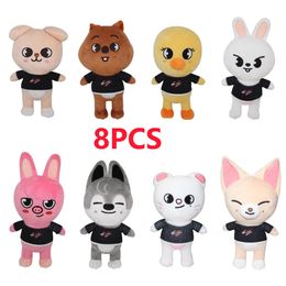 Animaux en peluche en peluche 20CM Skzoo Jouets en peluche Stray Kids Cartoon Peluches Peluches Poupée Enfants Fans Jouet Cadeau Poupée En Peluche Mignon Jouet Peluches Pulpos 230620