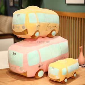 Animaux en peluche en peluche Modèle de voiture de dessin animé Jouets en peluche Oreiller Belle poupée en peluche de bus coloré Doux en peluche voiture Poupée Canapé Coussin Cadeau d'anniversaire pour enfants garçon L230707