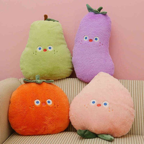 Peluches de peluche Cm Frutas lindas Felpa Suave Caqui Pera Berenjena Melocotón Pop Comida Vegetal Cojín ornamental Decorar regalo J220704 240314