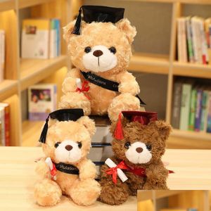 Animaux en peluche en peluche Jouets doux Senior Senior Year Bears Kids Room Decoration Graduation Présent Baby Doll Toy Drop Livilar Gifts Dhxv7