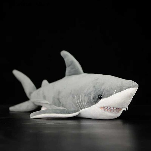 Animaux en peluche en peluche Super requin blanc jouet pelu