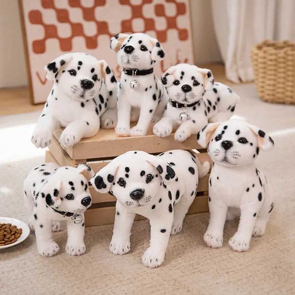 Animales de peluche rellenos New Dalmatian Plush Toy Lindo Llenado Realista Beagle Spot Doll Puppy Decoración Home Decor