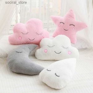 Animales de lujo rellenos Nuevo nube de peluche luna estrella de luna con almohada de goma de lavado de peluche juguetes suaves de cojín para niños, niña, niña, sala de regalo de Navidad decoración del automóvil L411