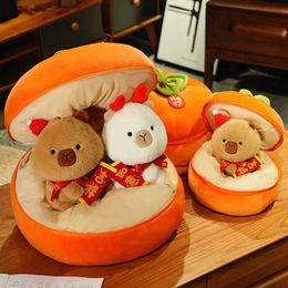 Animales de peluche rellenos Año Nuevo Mascota Fruta creativa Persimmón lindo Capybara Feates de juguete Lenos animales rellenos Anime Doll para niñas Regalo de regalo para niños Deco