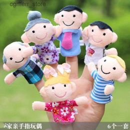 Puppet en peluche en peluche Anim Animal Puppet Baby Baby Doll Animal Dinger Toys sets Early Education Tell Story Props Family Kids Finger240327