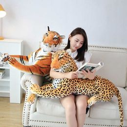 Animaux en peluche Simulation couché Animal en peluche jouet mignon grande taille léopard chien tigre canapé-lit coussins poupée enfants enfant cadeau d'anniversaire