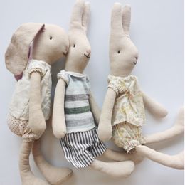 Animaux en peluche en peluche Tiny Bunny Cotton LinenToys Jouet de lissage pour cadeau de douche de bébé Premium Handmade Boy Girl Cloth Rabbit Plusie 230210