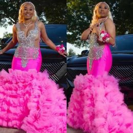 Impresionante vestido de fiesta de sirena rosa de Barbie para mujeres negras, vestidos de noche formales con cuentas de cristal, elegantes vestidos africanos fruncidos con gradas para ocasiones especiales