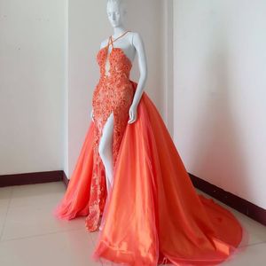 Verbluffende kralenkant Backless Prom -jurken met afneembare halter nekzijde Split avondjurken Sweep trein formele jurk 407