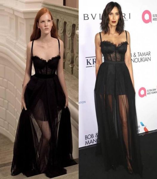 Impresionantes vestidos de fiesta de encaje negro con tiras de espagueti Vestido de noche Una línea Via a través de Vestidos de Fiesta Longitud de piso Tul Gow3397080