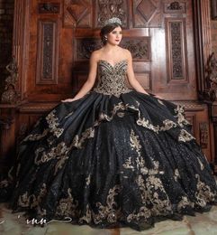 Prachtige zwarte quinceanera -jurken pailletten kanten applqiue lieverd vestidos de xv anos zoete 16 optochtjurken