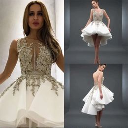 Superbe robes de bal à recours à dossier bas haut sans dos en dentelle en dentelle appliquée couche une ligne de fête perlée