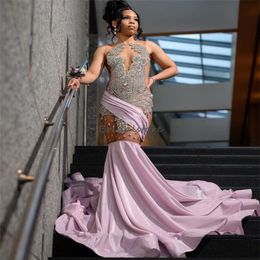 Superbes robes de bal de méchants roses pour fille noire 2024 Luxury Diamond Gillter Illusion Robes de fête d'anniversaire élégante cérémonie formelle seize vestios de gala africain
