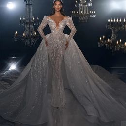 Atemberaubende 2024 Cystal Perlen Vintage Meerjungfrau Hochzeitskleid Schulterfrei Langarm Afrika Brautkleider mit abnehmbarer Schleppe nach Maß