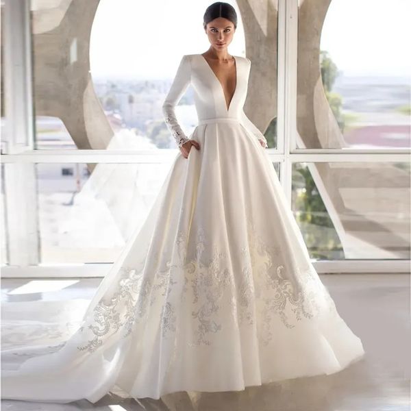 Stunningbride 2024 Satén blanco Tallas grandes Cristales árabes Vestido de novia Manga larga Chica negra brillante Vestidos de novia con cuello en V sexy Vestido de novia bohemio elegante