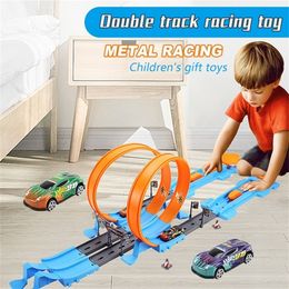 Stuntsnelheid dubbele auto wielen Model Racing Track Diy Assembled Rail Kits Catapult Boy Toys For Children Cadeau 220608
