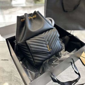 Sac de livres de concepteur de style Pu en cuir sacs sacs de sacs pour femmes sac à dos mode femme décontractée petite épaule arrière pack style 2023