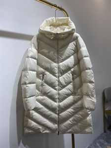 Style célèbre concepteur de luxe femmes longues doudounes lettres de broderie hiver manteau à capuche en plein air vêtements pour femmes coupe-vent matériel en duvet d'oie