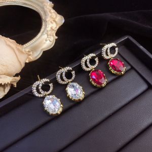 Style Fashion Charm Diamond Boutique Designer Classic Brand Lettre de boucles d'oreilles Design Bijoux de haute qualité pour les femmes
