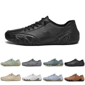 Style18 Gai Men Femmes Chaussures décontractées Designer Flat Sneaker Cuir Fashion Black Beige Teal Navy Brown Grey Charque-Charroi vers l'homme
