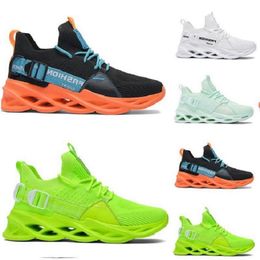 Style235 39-46 Mode Ademend Heren Womens Running Schoenen Drievoudig Zwart Wit Groen Schoen Outdoor Mannen Dames Designer Sneakers Sporttrainers Oversize