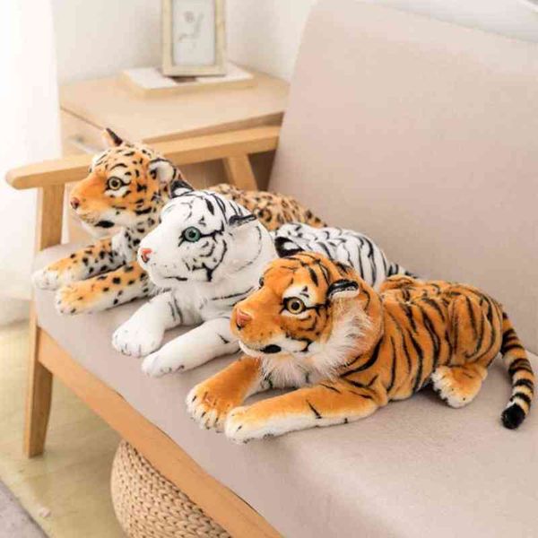 Styles Sac de tissu de câlins tigre tigre de simulation Animal Polture de voiture Reallife Plance Home Decoration J220704