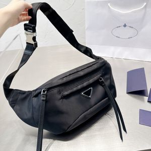 Stijlvolle borsttails Tassen Triangle Icon Designer Messenger Bag unisex Cross Body Bags Men Women Street Style Bag