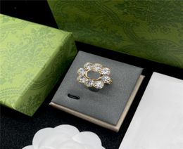 Élégant designer diamant lettre d'anneau dames exquise alphabet cristal anniversaire date de fête bijoux de bijoux anello avec 5463855