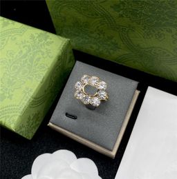 Élégant designer diamant lettre d'anneau dames exquise alphabet cristal anniversaire date de fête bijoux de la fête