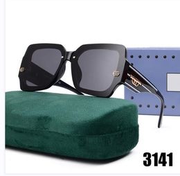 Les lunettes de soleil GGCCC élégantes de Bagley, les objectifs anti-UV, sont disponibles pour les hommes et les femmes, accorde les gens affamés les plus jeunes couleurs physiques