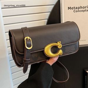 Stijlvolle handtassen van topontwerpers Getextureerde damestas Vroege lente Nieuwe kleine vierkante Franse onderarm Hoogwaardige stick Veelzijdige crossbody