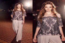 Stijlvolle kanten moeder van de bruid pant -pakken met halve mouwen batau nek bruiloft gast jurk chiffon plus size moeders bruine dres3446076