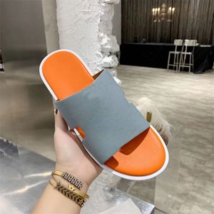 Stijlvolle lederen slippers Slippers Zomer Luxe ontwerper Flat Sandalen Hoogwaardige Comfortabele strandschoenen Hotel Soft Drag Designer Heren Lederen schoenband Doos