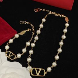 Collier alphabet en perles élégant, bracelet de luxe en or, ensembles de bijoux pour femmes, cadeaux de fête d'anniversaire