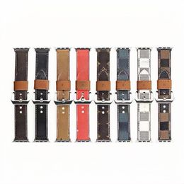 Montre haut de gamme élégante avec grande boucle Les modèles de bracelets Apple iwatch sont disponibles en différentes tailles