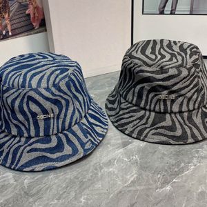 Stijlvolle straatemmer hoed ontwerper gierige rand hoeden voor mannen vrouw casual caps 2 kleuren