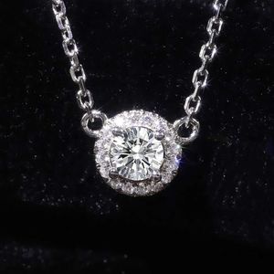 Su202 Collar brillante de oro macizo de 10K y 14K con halo de diamante natural H Si1 de corte redondo clásico duradero para mujer