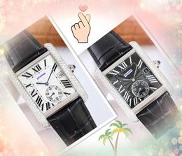 Subsal badal working quartz Fashion Men Big Size Watch 34 mm Auto Date Diamonds Anneau Vache Couile Rose Gol Silver Case Crystal Mirror Chain Bracelet Élégant Montres