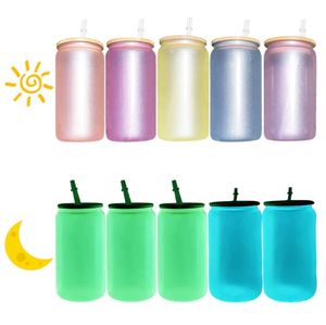 Sublimación 16 oz Mason Glass Cup UV Color Change Tumbler Mug Bebida helada Cerveza Mug Glow In Dark Con tapa de pajitas de bambú SN4516