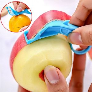 Outil de sublimation Nouvelle maison Pomme de terre Anneau en plastique Orange Peeler Portable Multi-usages Fruits Légumes Avion Outils de cuisine Accessoires TLY021