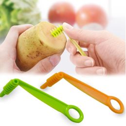 Sublimatie gereedschap komkommer spiraalvormige snijpje aardappel fruit groente rol roterende chipper creatief huis keuken gereedschap groenten spiraalvormige mes sn4260