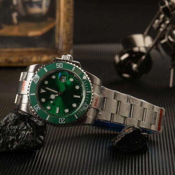 Relojes de hombres submarinos Relojes de alta calidad Automático 2813 Relojes de movimiento 904L Sapphire Luminoso Sapphire Impermeabilizante de pulseras Montre de Luxe Watch