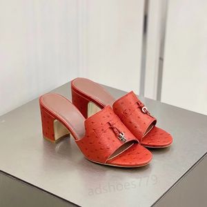 En cuir daide chunky talons pantoufles femmes d'été Vente chaude de luxe de luxe à talons sandales femelles extérieures ouverts ouverts mules décontractées 34-42 avec boîte