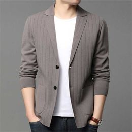 Costume Hommes Manteau Tricoté Casual Mode Stripe Cardigan Veste Coréen Solid Blazer Outwear Homme Vêtements Casaco Masculino 211221