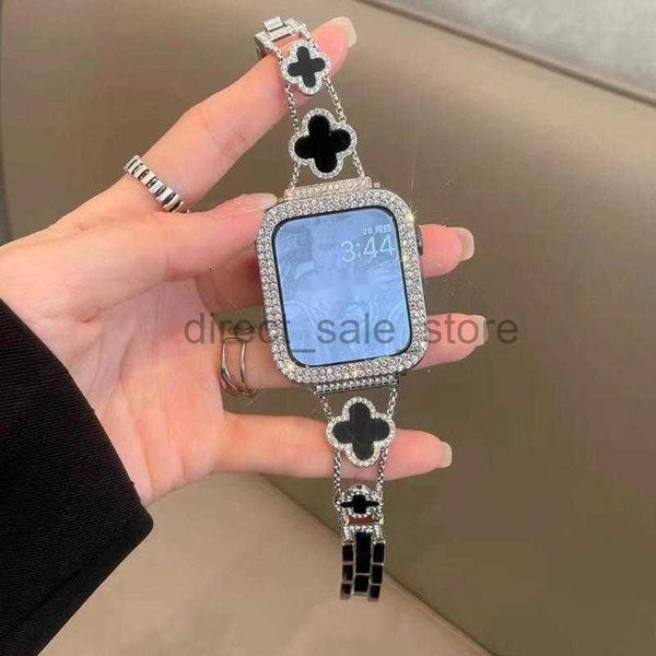 Convient pour le bracelet de montre Apple 42 mm 38 mm 40 mm 41 mm 44 mm 45 mm 49 mm iwatch 6 5 4 3 2 génération bracelet en métal à la mode avec trèfle à quatre feuilles clouté de diamants