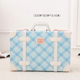 Koffers 2024 13 inch waterdichte vintage trunk box case Bagage Bagage kleine koffer bloemen decoratief met riemen voor vrouwen