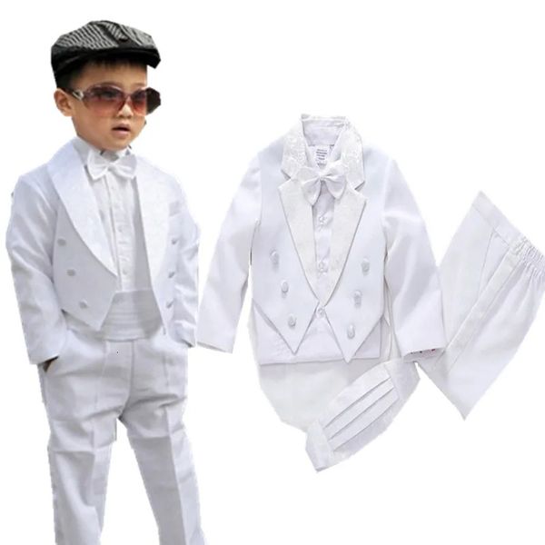 Costumes 2023 bébé garçon classique smoking noir blanc costumes infantile baptême mariage costume enfant en bas âge fête formelle baptême église tenue 4 pièces 231123
